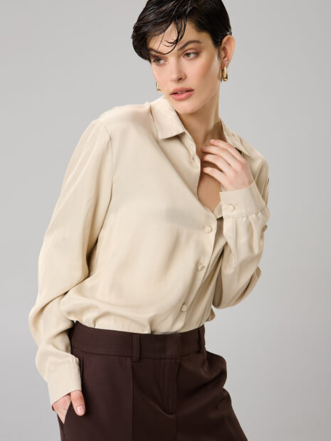 Блузка из легкой вискозы